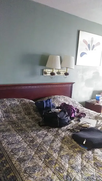 Newberry Economy Inn 4
