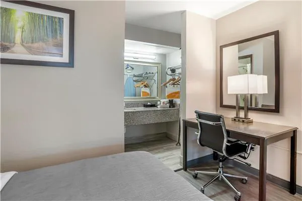 Quality Inn Simpsonville-Greenville 4