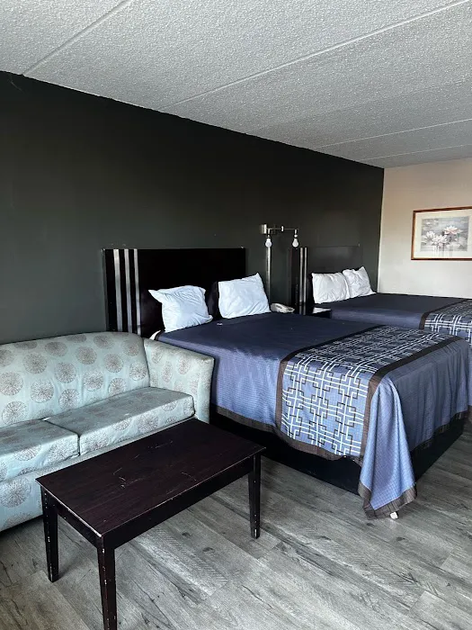 FAIRVIEW INN & SUITES OF SIMPSONVILLE, S.C 4