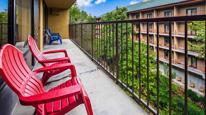 SureStay Plus by Best Western Gatlinburg 4