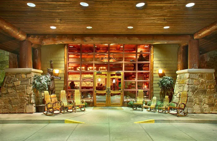 Bearskin Lodge on the River 4
