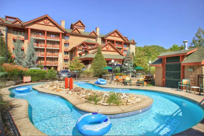 Bearskin Lodge on the River 4