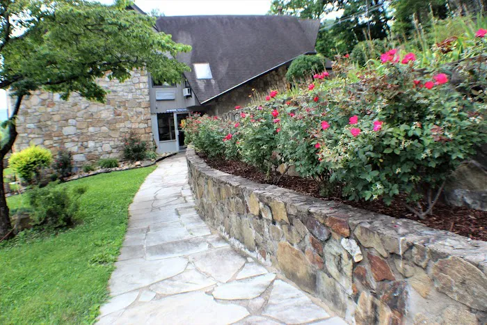 Chalet Inn 4
