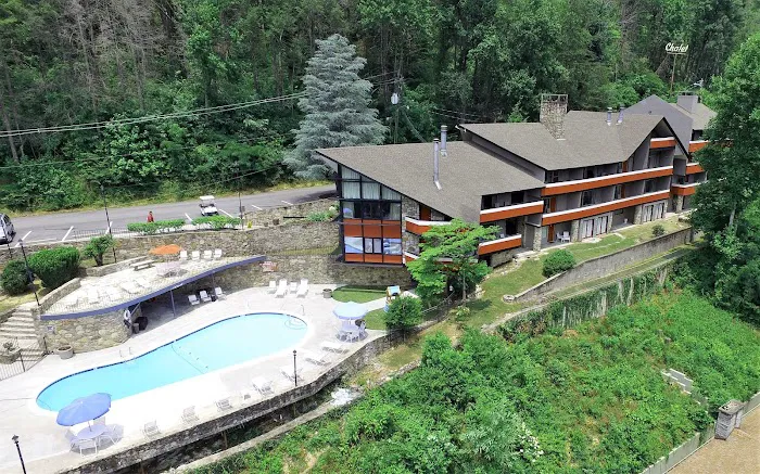 Chalet Inn 4