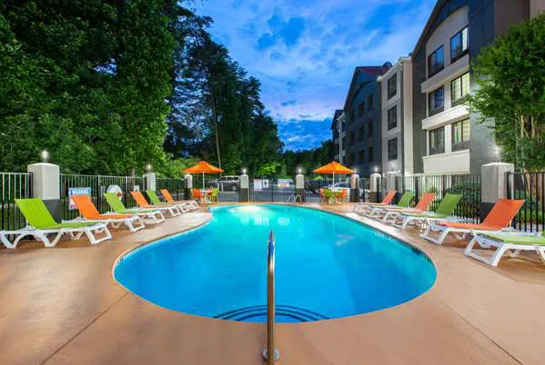Super 8 by Wyndham Pigeon Forge Dollywood Lane 4