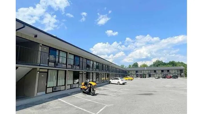 Travelodge by Wyndham Pigeon Forge Dollywood Lane 4