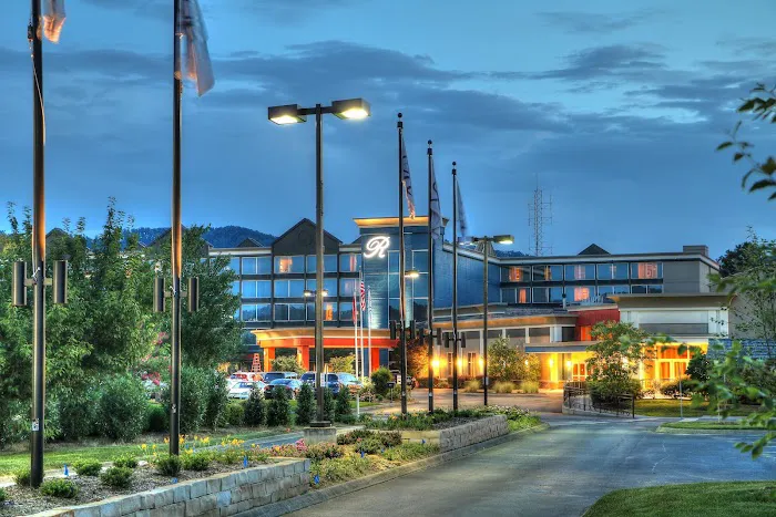 The Ramsey Hotel and Convention Center 4