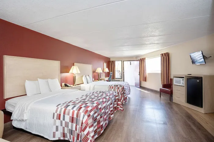 Red Roof Inn & Suites Pigeon Forge - Parkway 4
