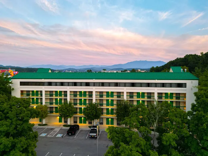 Quality Inn Near the Island Pigeon Forge 4