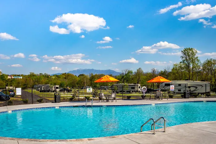 Pigeon Forge Landing RV Resort 4