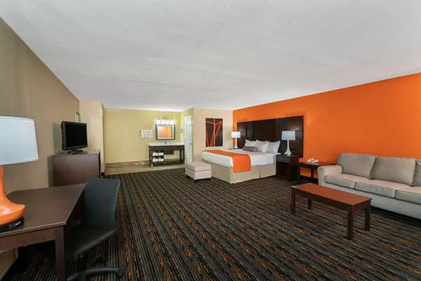 Pigeon River Inn 4