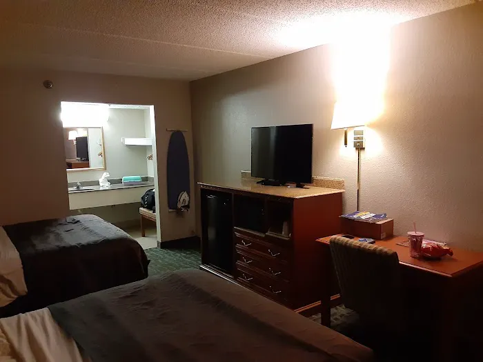 Days Inn by Wyndham Apple Valley Pigeon Forge/Sevierville 4