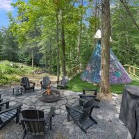 Enchanted Forest Cabin & Teepee ico