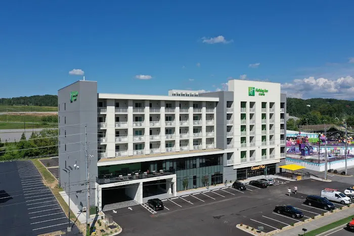 Holiday Inn & Suites Pigeon Forge Convention Center by IHG 4