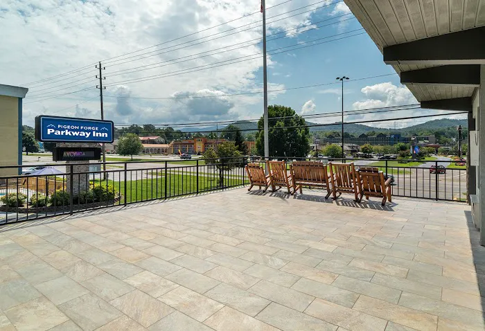 Pigeon Forge Parkway Inn 4