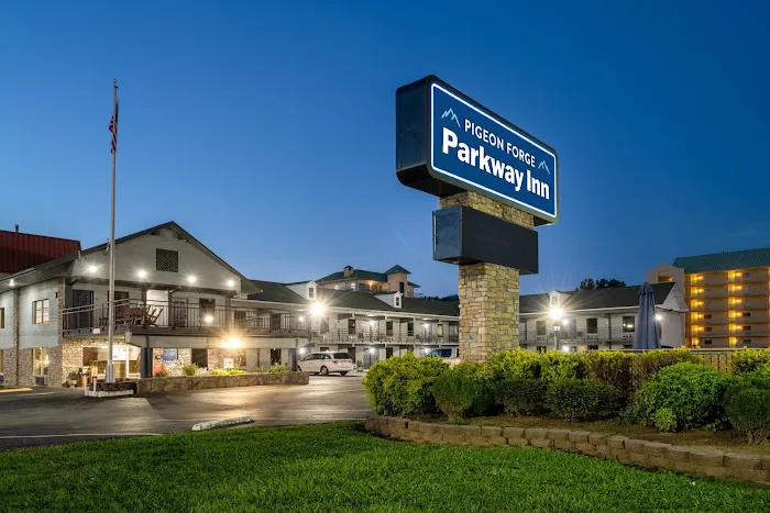 Pigeon Forge Parkway Inn 4
