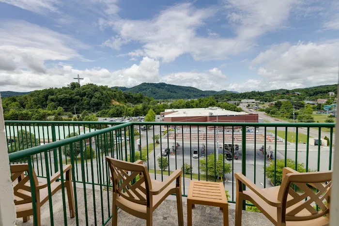 Park Grove Inn 4