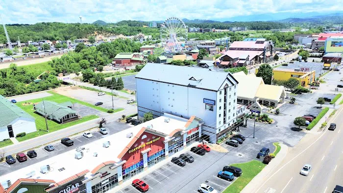 Mountain Vista Inn & Suites 4