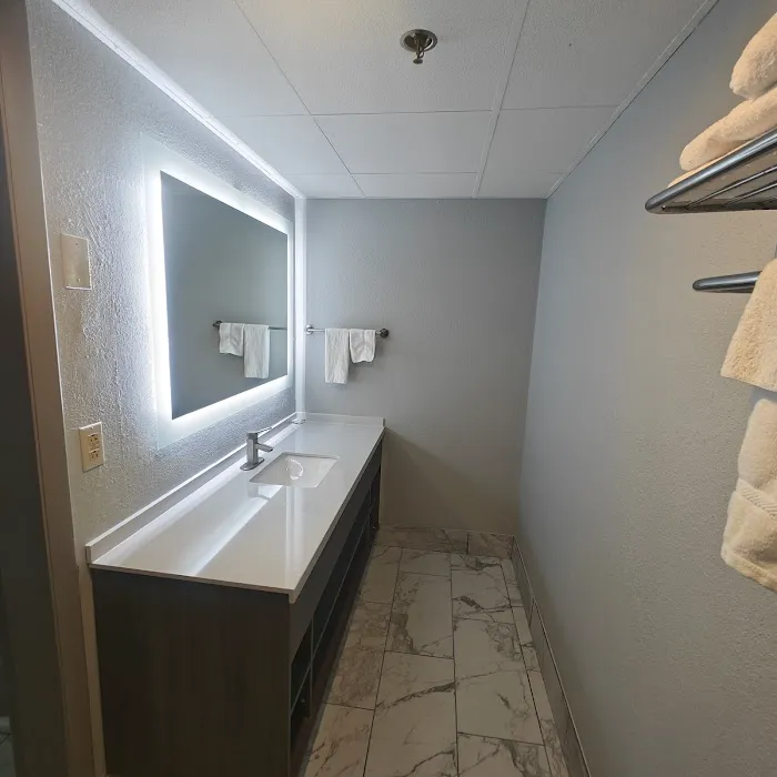 Mountain Vista Inn & Suites 4