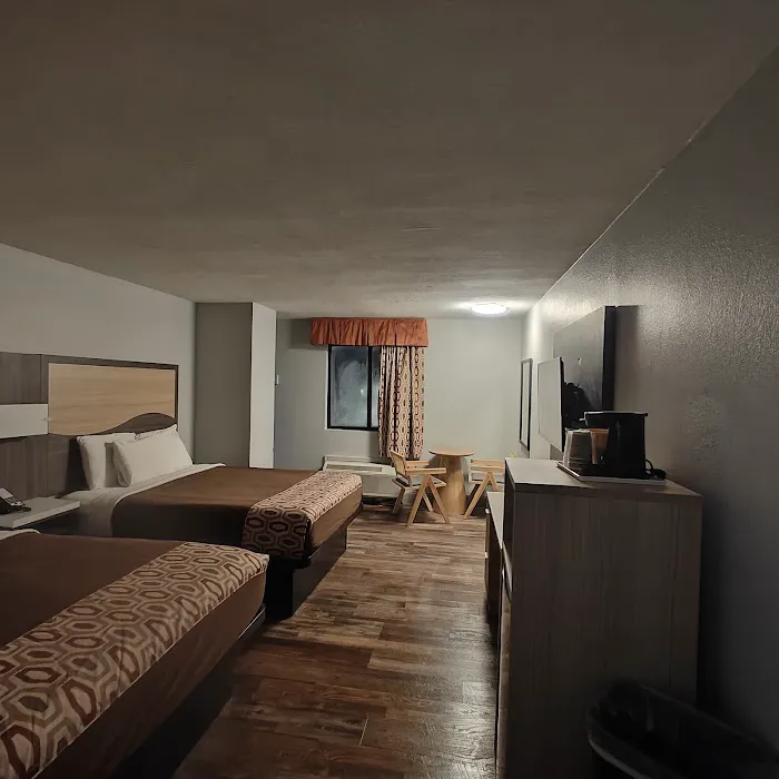Mountain Vista Inn & Suites 4