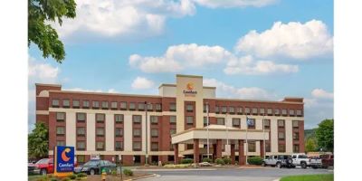 Comfort Suites Outlet Center