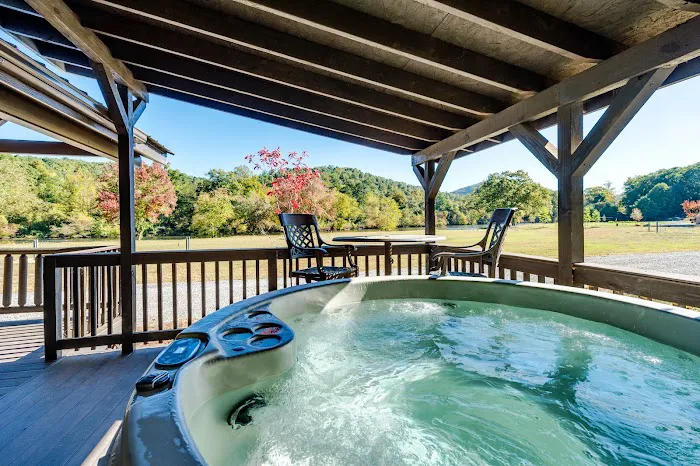 Asheville River Cabins 4