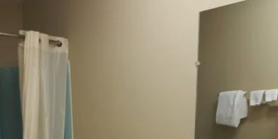 American Inn & Suites