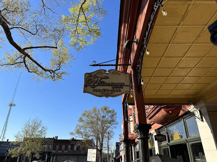 The Fitzpatrick Hotel 4
