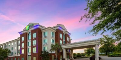 Holiday Inn Express & Suites Newberry by IHG