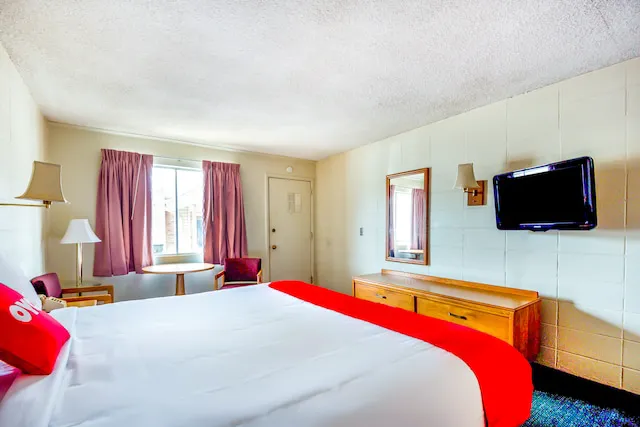 OYO Hotel Mauldin SC South Main Street 4
