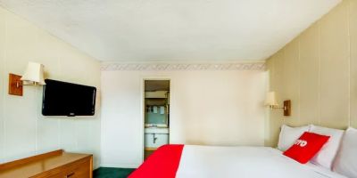 OYO Hotel Mauldin SC South Main Street