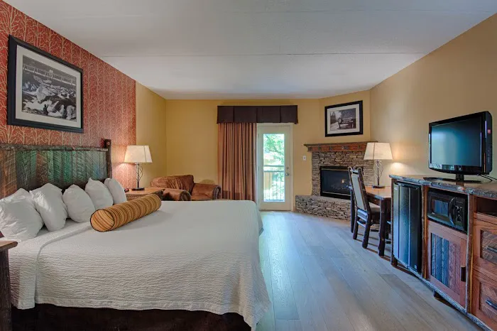 Old Creek Lodge 4