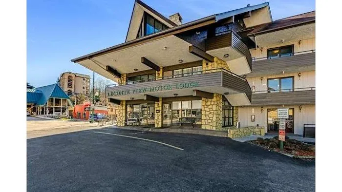 The Wander Hotel, a Ramada by Wyndham 4