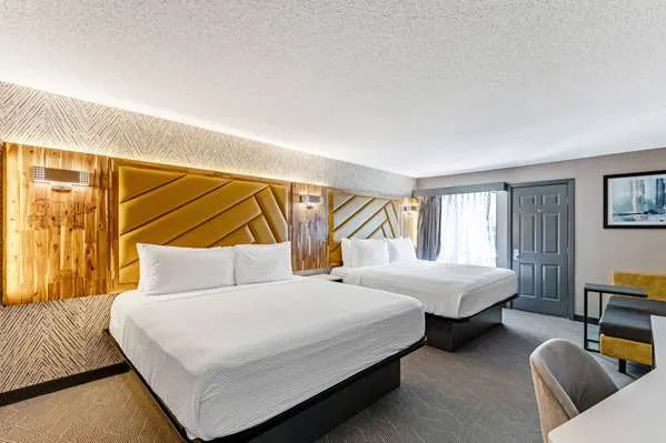 The Wander Hotel, a Ramada by Wyndham 4