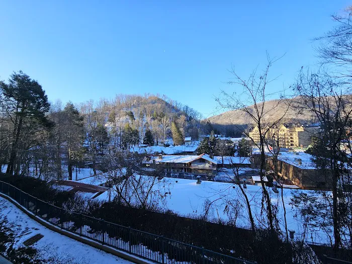 Summit Manor B4032 4