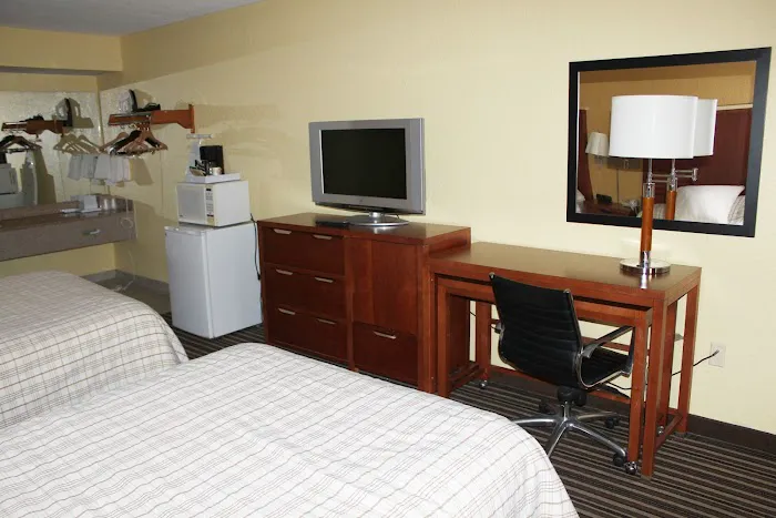 Days Inn by Wyndham Pigeon Forge South 4