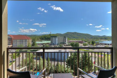 Courtyard Pigeon Forge 4