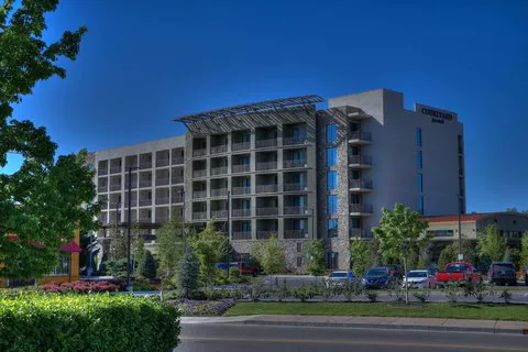 Courtyard Pigeon Forge 4