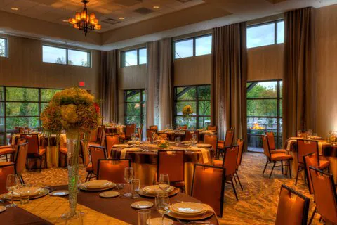 Courtyard Pigeon Forge 4
