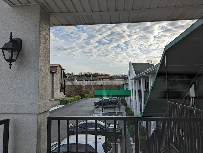 R&L Carriers Hotel 4