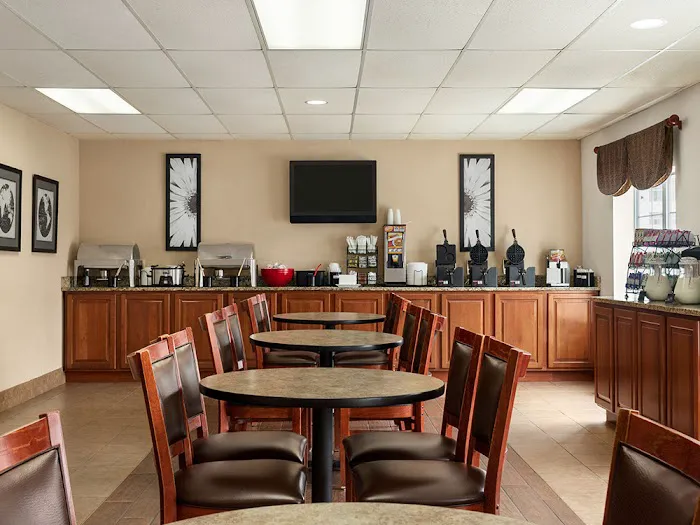 Ramada Pigeon Forge North 4