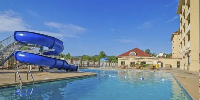 Music Road Resort Inn