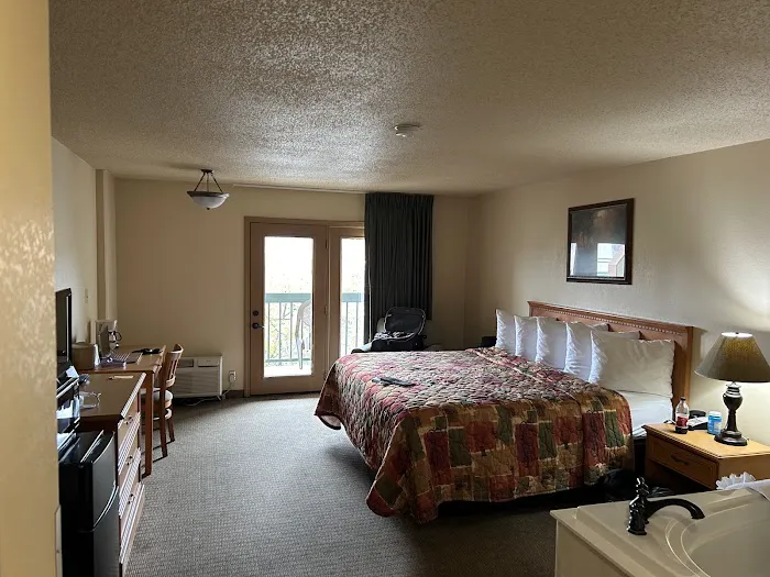 Grand Smokies Resort Lodge 4