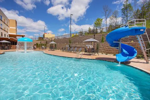 Fairfield Inn & Suites Pigeon Forge 4