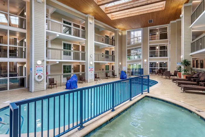 Econo Lodge Pigeon Forge Riverside 4