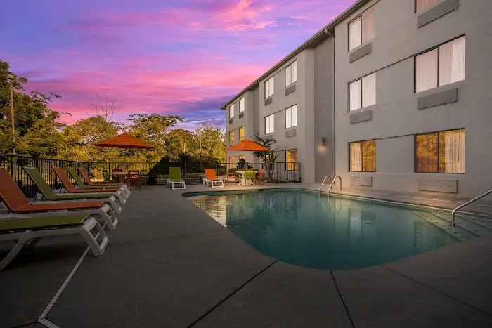 Clarion Pointe Sevierville-Pigeon Forge 4