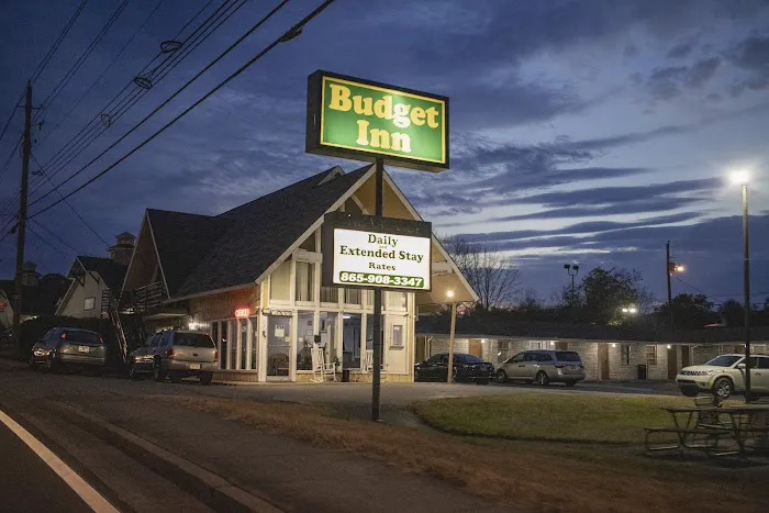 Budget Inn 4
