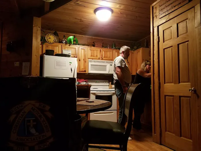 Ain't Misbehavin Cabin 4