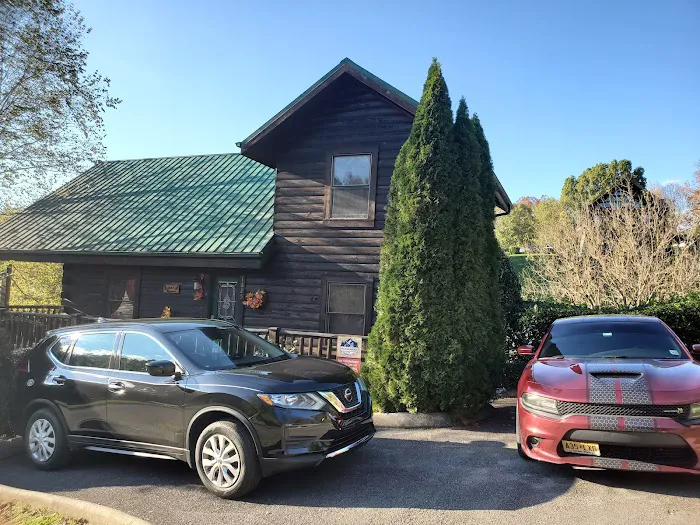 Ain't Misbehavin Cabin 4