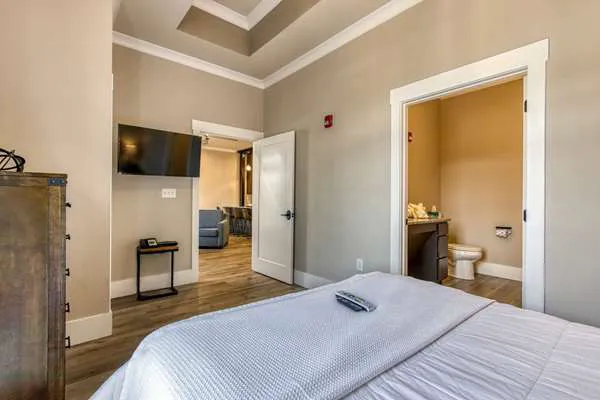Central Hotel, New Hotel Collection Smoky Mountains 4